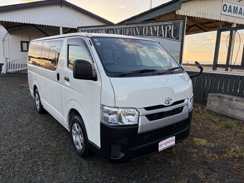 2023 Toyota Hiace 2.8D