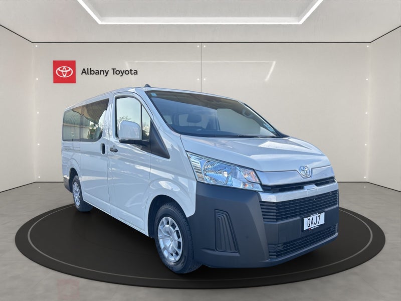 2023 Toyota Hiace ZR GVN 2.8DT/6AT