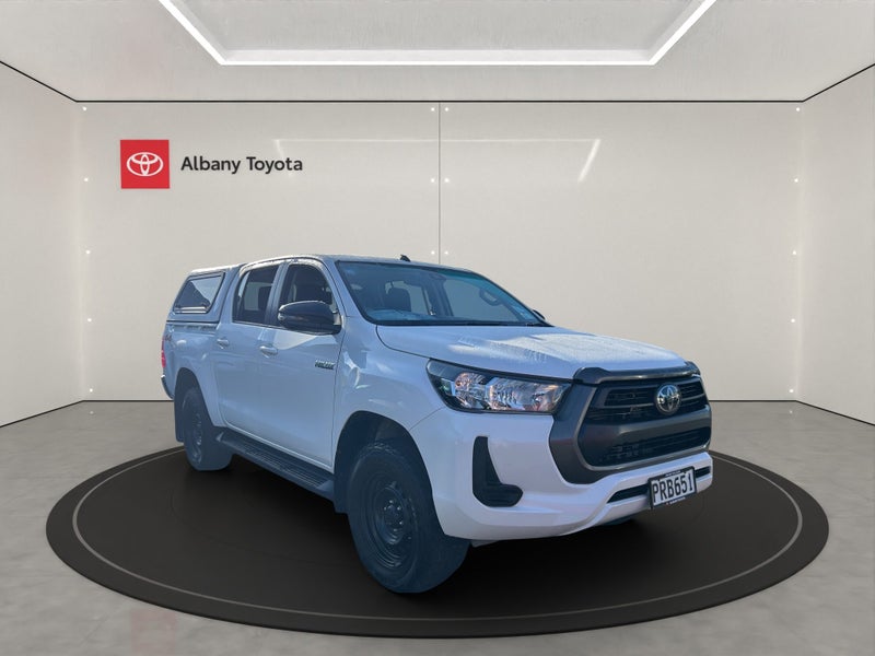 2023 Toyota Hilux SR 2.8DT 6AT 4WD DCW/4D/5S (J...