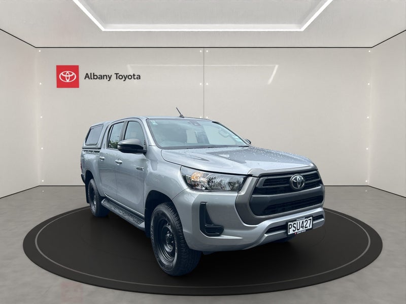 2023 Toyota Hilux SR 2.8DT 6AT 4WD DCW/4D/5S (J...