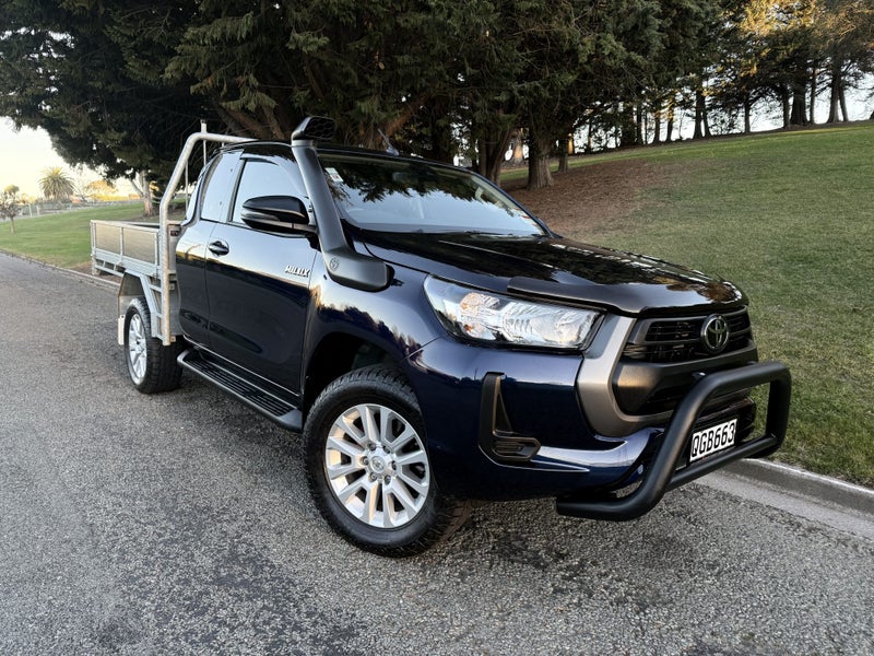2023 Toyota Hilux SR 2.8DT 6AT 4WD ECC/4D/4S