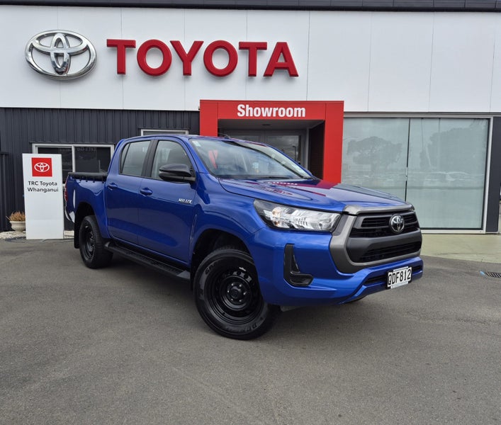 2023 Toyota Hilux SR 2.8DT Manual 2WD Double Ca...