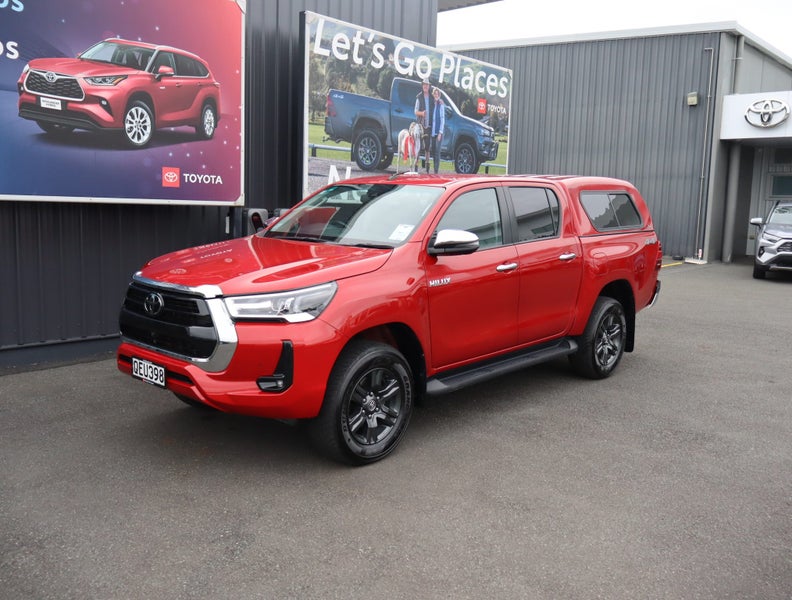 2023 Toyota Hilux SR5 2.8DT 6AT 4WD DCW/4D/5S