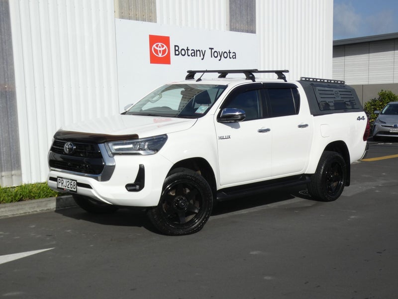2023 Toyota Hilux SR5 2.8DT 6AT 4WD DCW/4D/5S