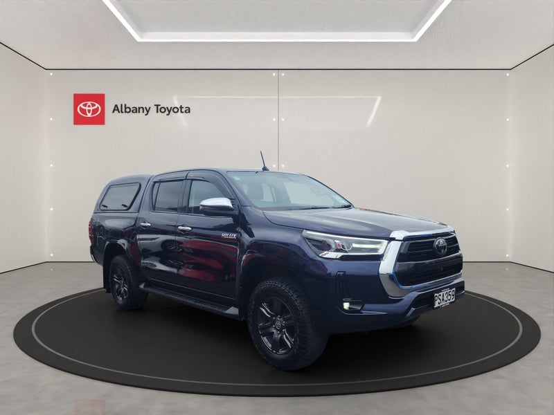 2023 Toyota Hilux SR5 2.8DT 6AT 4WD DCW/4D/5S (...