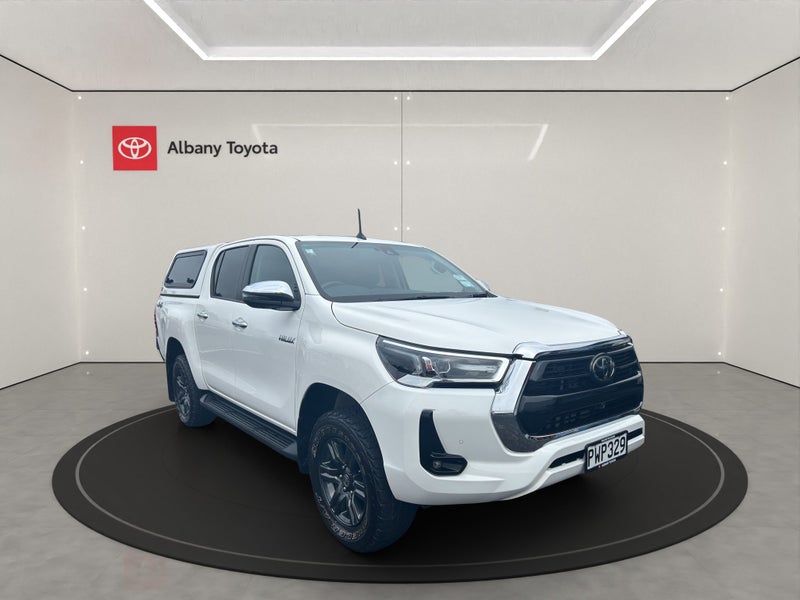 2023 Toyota Hilux SR5 2.8DT 6AT 4WD DCW/4D/5S (...
