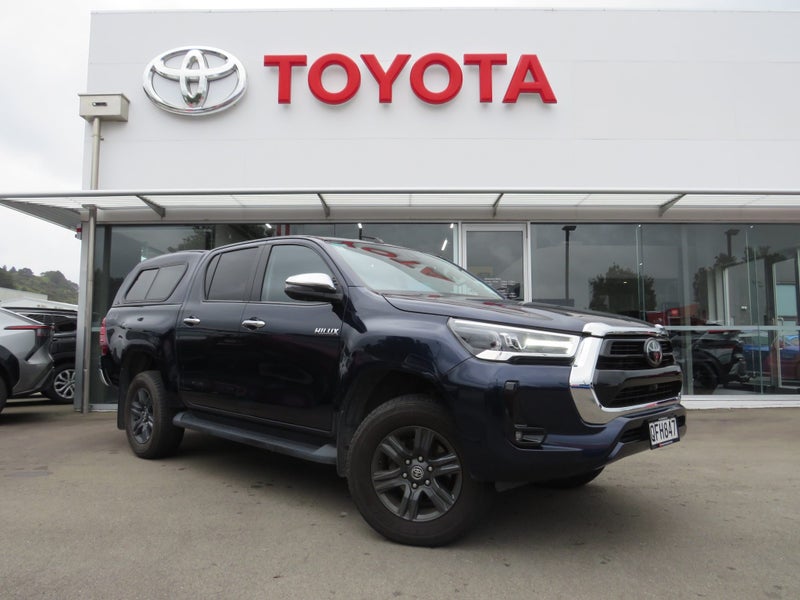 2023 Toyota Hilux SR5 2.8DT 6AT 4WD DCW/4D/5S