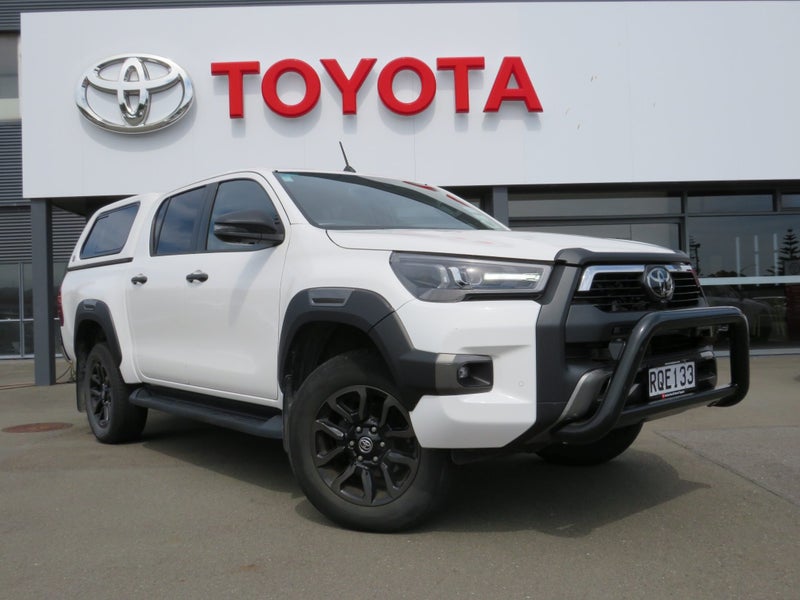 2023 Toyota Hilux SR5 Cruiser