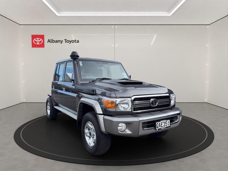 2023 Toyota Land Cruiser 70 LX 4.5DT 5MT 4WD DC...