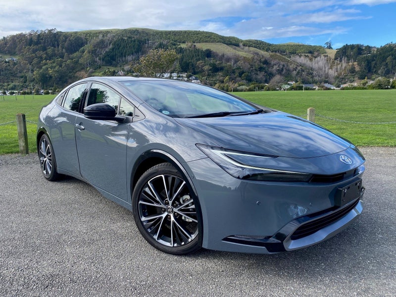 2023 Toyota Prius 2.0 Hybrid Z 4WD