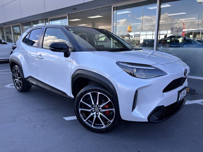 2023 Toyota Yaris Cross GR Sport 1. HYBRIS SPOR...