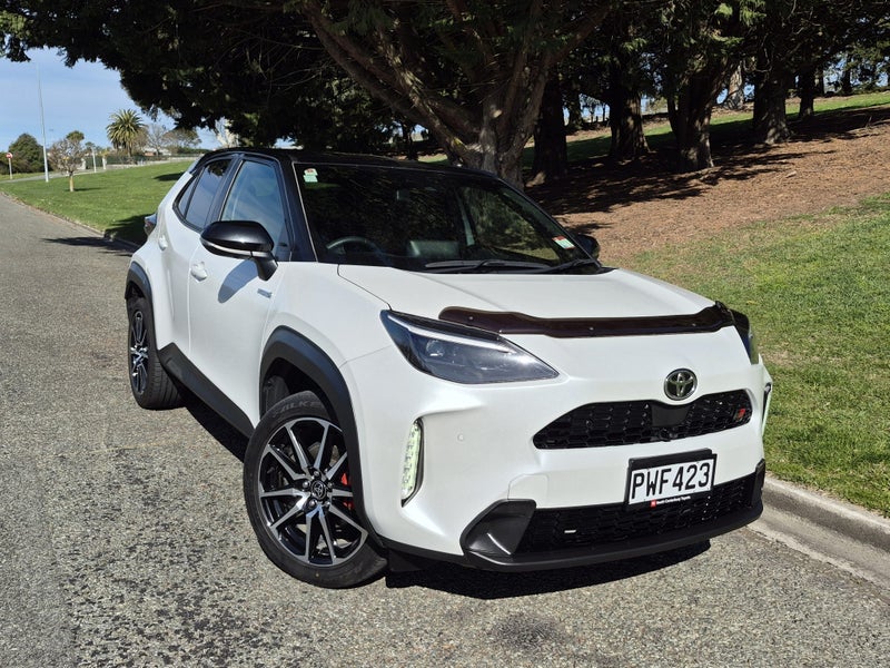 2023 Toyota Yaris Cross GR Sport 1.5P HEV ECVT...