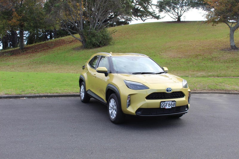 2023 Toyota Yaris Cross GX 1.5P HV ECVT FWD SUV...