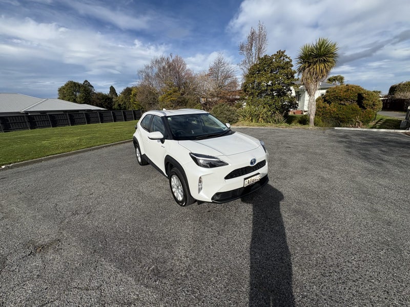 2023 Toyota Yaris Cross GX 1.5P HV ECVT FWD SUV...
