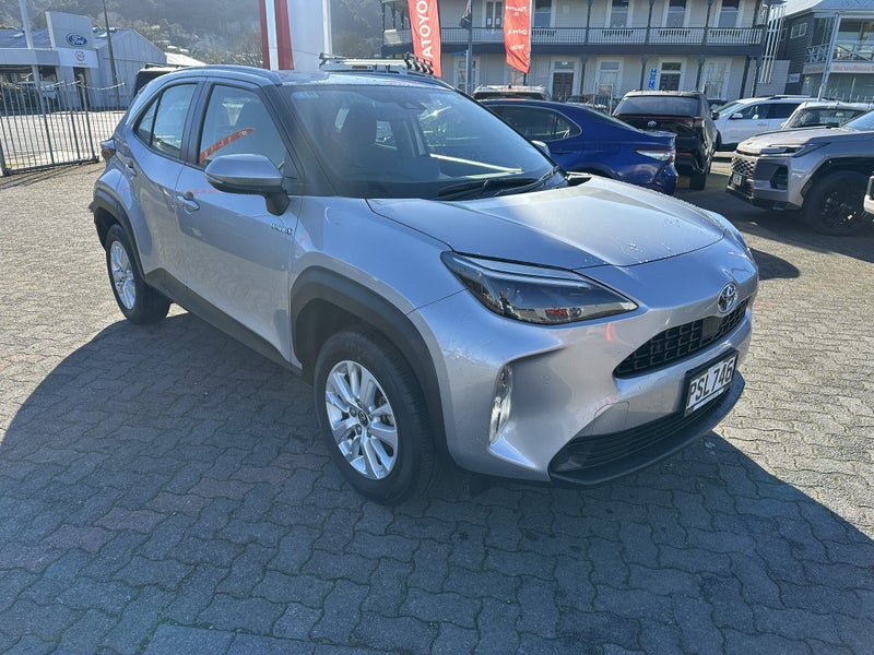 2023 Toyota Yaris Cross GX 1.5P HV ECVT FWD SUV...