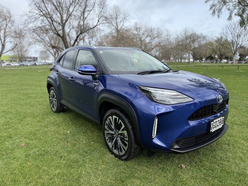 2023 Toyota Yaris Cross Limited 1.5P Hybrid Aut...