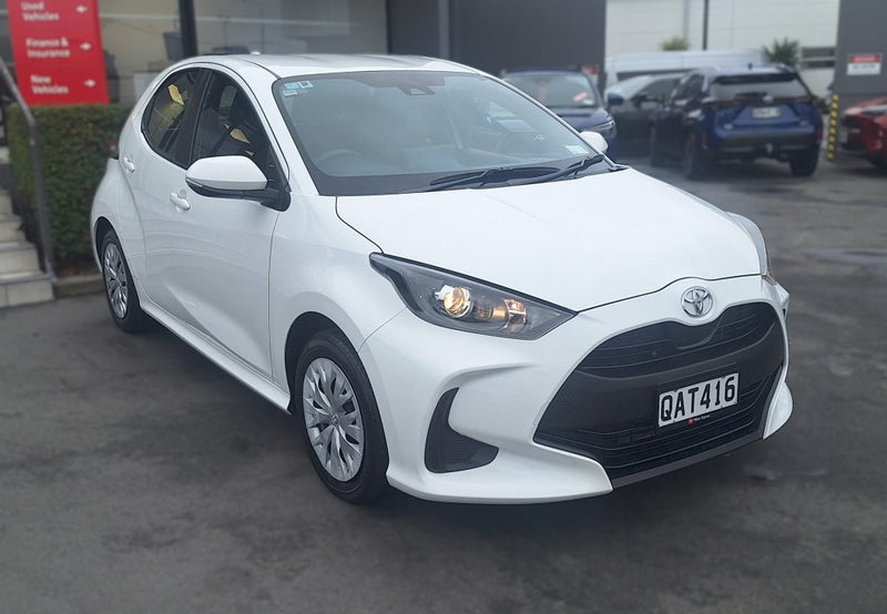 2023 Toyota Yaris GX PETROL, Hatchback