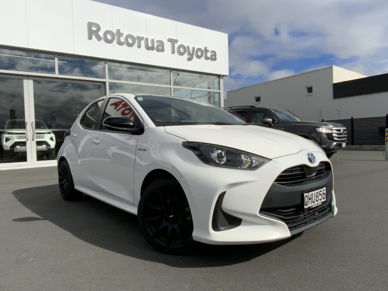 2023 Toyota Yaris NZ New Hybrid Low Kms & Certi...