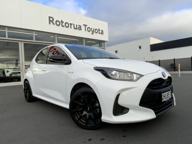 2023 Toyota Yaris NZ New Hybrid Low Kms & Certi...
