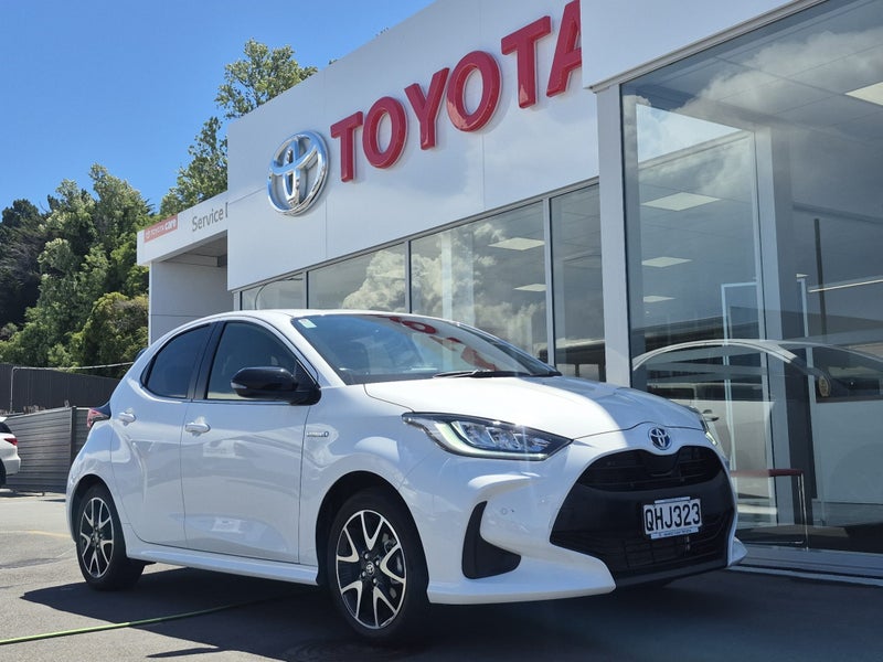 2023 Toyota Yaris ZR 1.5P HYBRID Auto