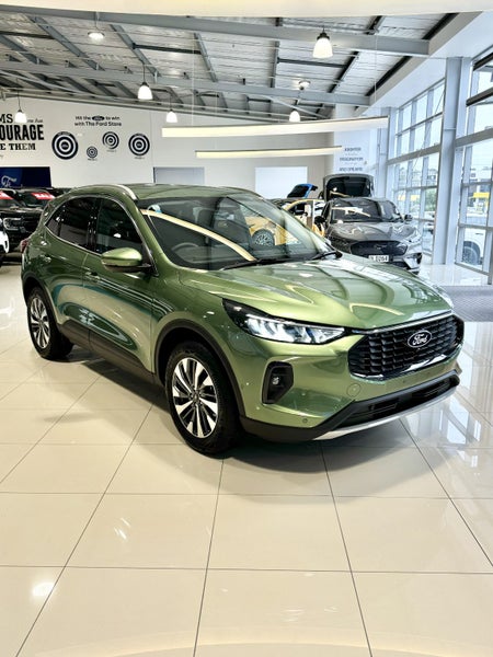 2024 Ford Escape Titanium 2.5 HYBRID