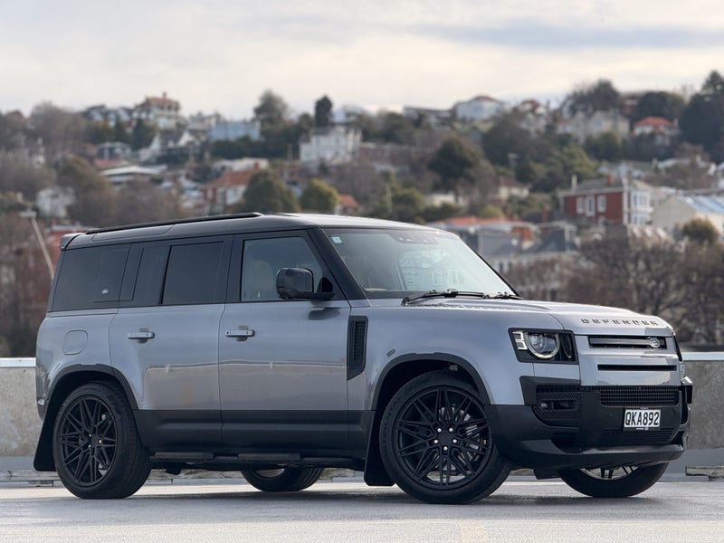 2024 Land Rover Defender 110 P400 HSE
