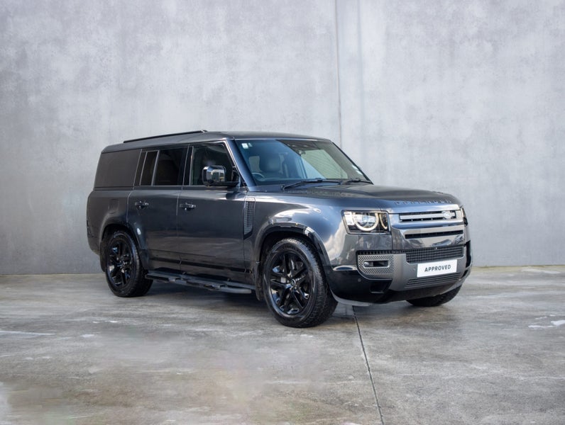 2024 Land Rover Defender 130 D300 X-Dynamic Out...