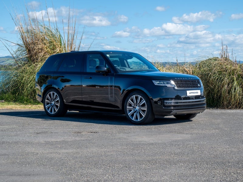 2024 Land Rover Range Rover P550e HSE SWB