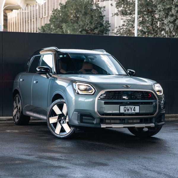 2024 MINI Countryman S ALL4 Favoured