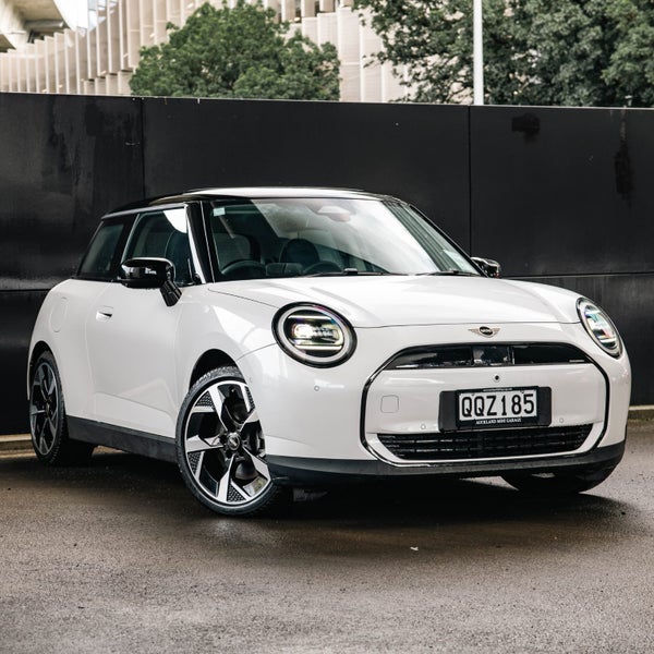 2024 MINI Electric Hatch SE 3 Door Hatch E Clas...