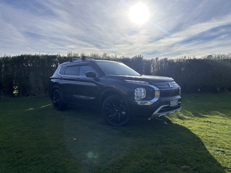 2024 Mitsubishi Outlander VRX 2.5P/CVT/Top Spec...