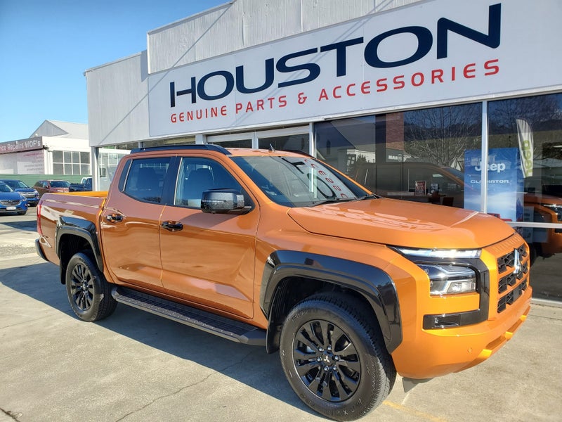 2024 Mitsubishi Triton VRX 4WD - IN STOCK