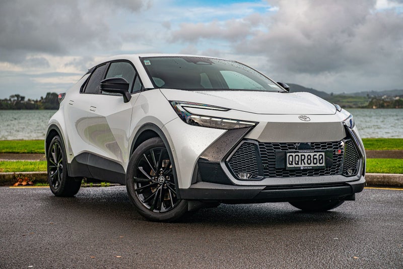 2024 Toyota C-HR GR Sport 2.0P HEV