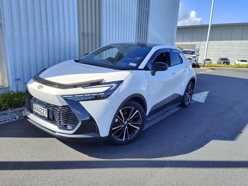 2024 Toyota C-HR Limited 1.8P HEV CVT FWD SUV/5...