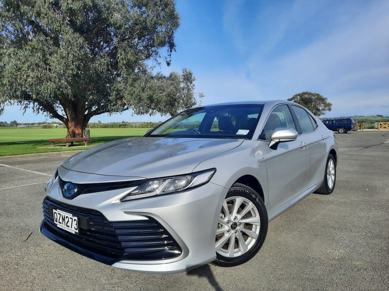 2024 Toyota Camry GX 2.5P Hybrid FWD Automatic...