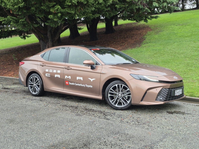 2024 Toyota Camry ZR 2.5P HEV ECVT FWD SD/4D/5S