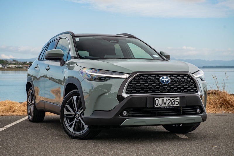 2024 Toyota Corolla Cross Limited 2.0P HEV ECVT...
