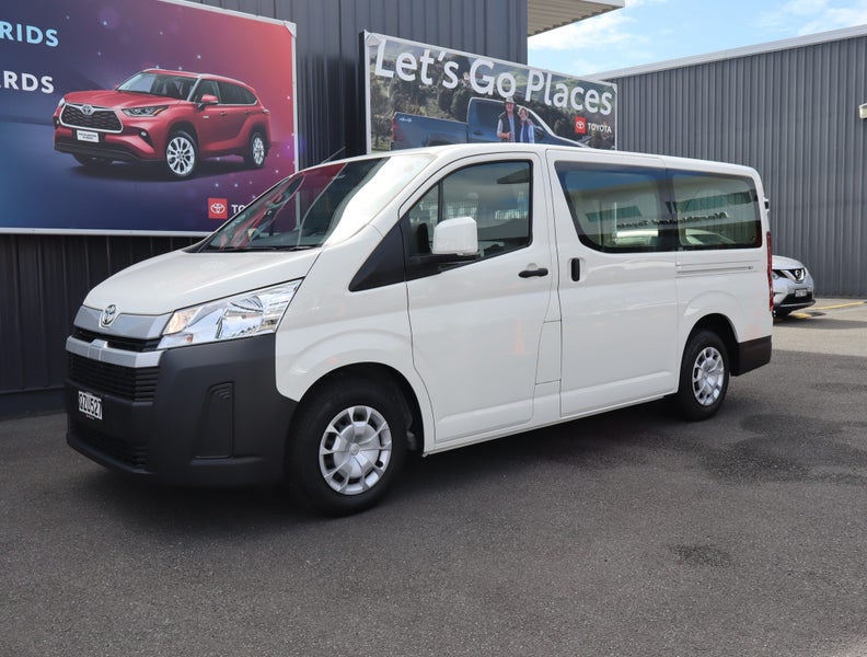 2024 Toyota Hiace ZR 2.8DT 6AT RWD GVN/6D/2S