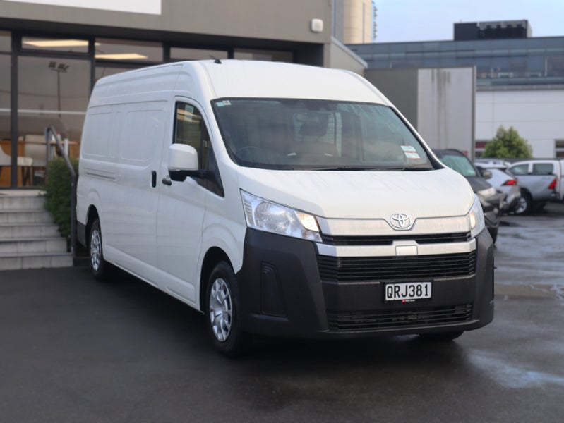 2024 Toyota Hiace ZX DIESEL HI ROOF, Auto