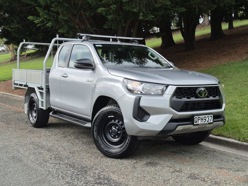2024 Toyota Hilux SR 2.8DT 6AT 4WD ECC/4D/4S