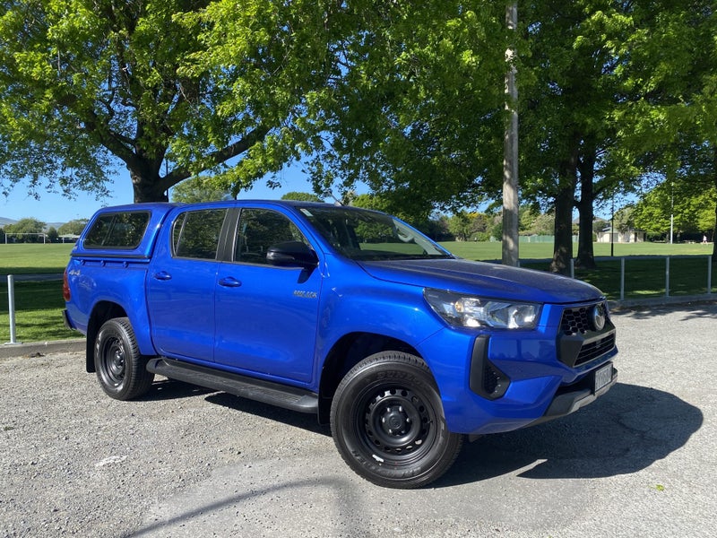2024 Toyota Hilux SR 2.8DT Hybrid 6AT 4WD