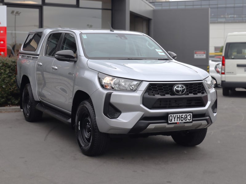 2024 Toyota Hilux SR DIESEL HYBRID 4WD/4X4, Auto