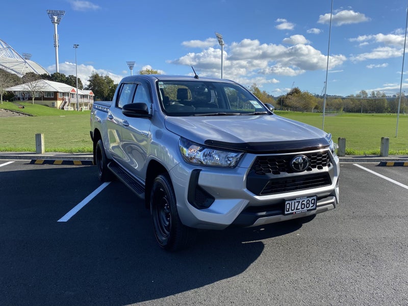 2024 Toyota Hilux SR Double Cab 2.8L TURBO Dies...