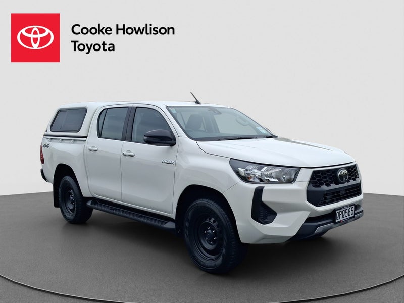 2024 Toyota Hilux SR Hybrid 4WD