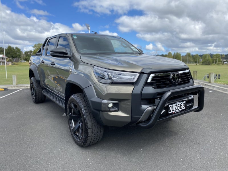 2024 Toyota Hilux SR5 CRUISER 4x2 Double Cab We...