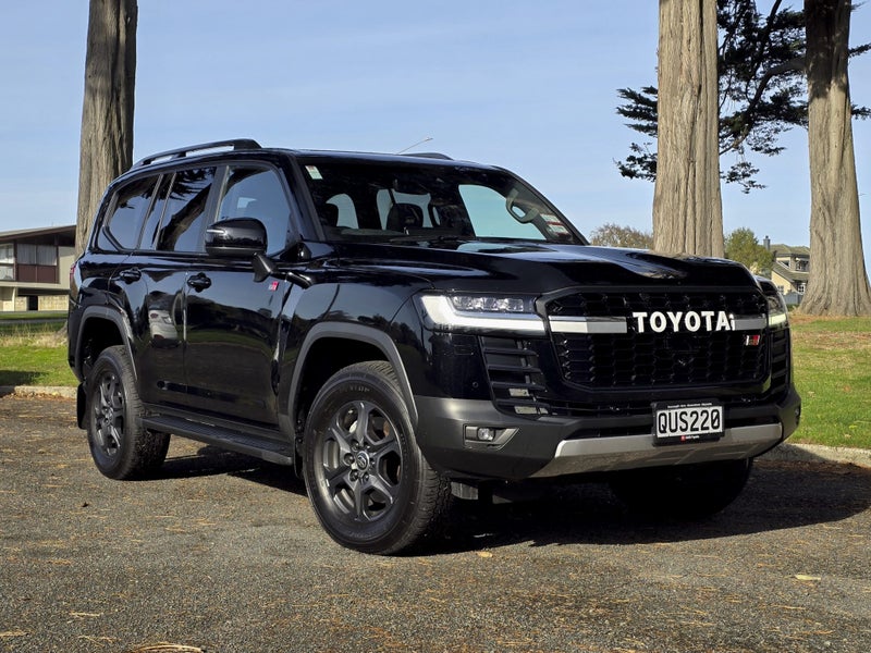 2024 Toyota Land Cruiser 300 GR Sport