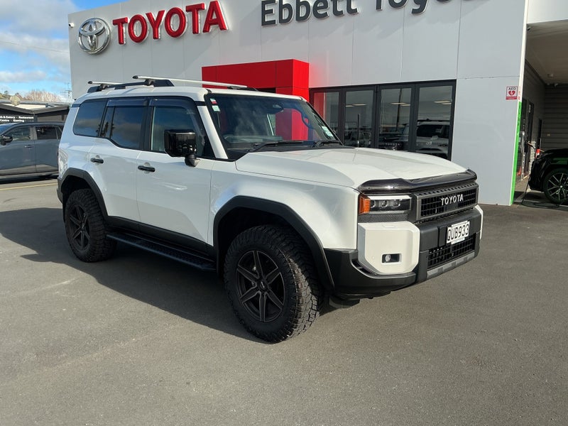 2024 Toyota Land Cruiser Prado ADV 2.8D Hybrid...