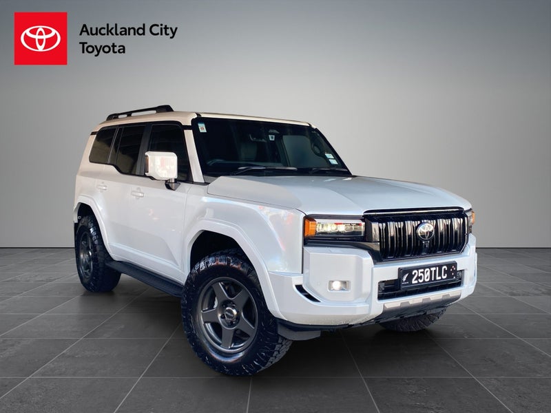 2024 Toyota Land Cruiser Prado VX 2.8D Hybrid 8...