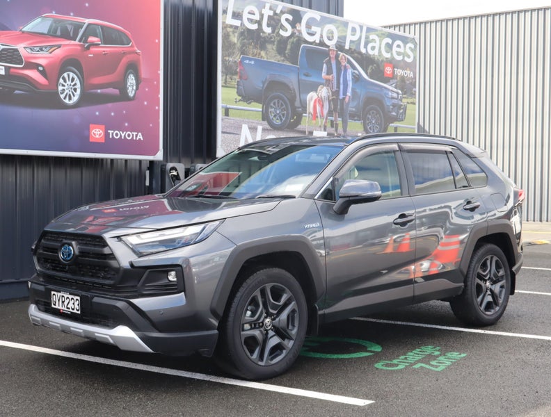 2024 Toyota RAV4 Adventure 2.5P HEV ECVT AWD SU...