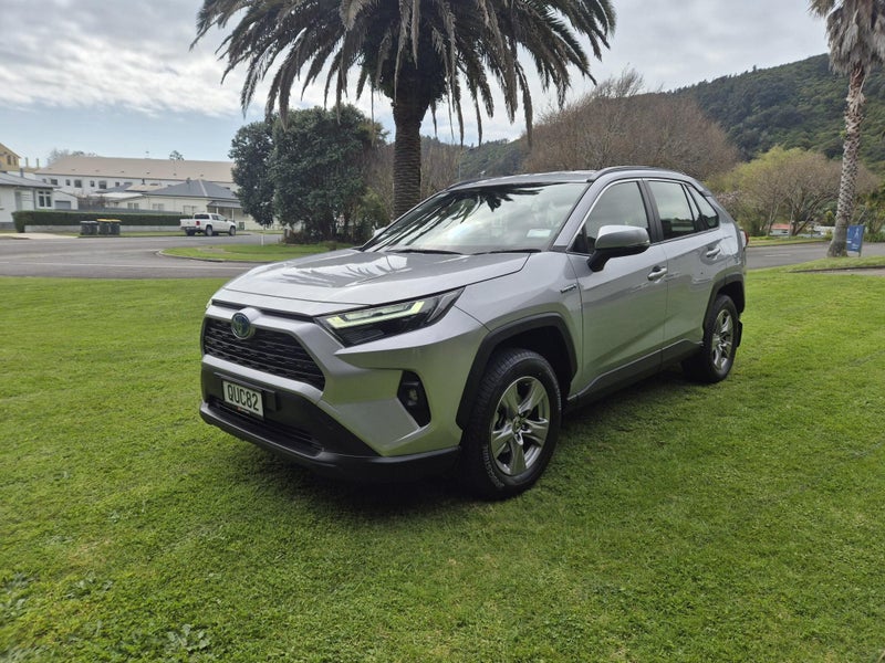 2024 Toyota RAV4 GX 2.5P Hybrid